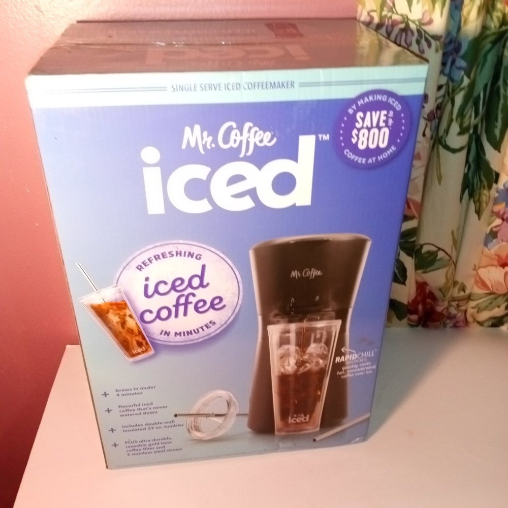 NEW MR COFFEE SINGLE SERVE ICED COFFEE MAKER INCLUDES INSULATED 22 oz TUMBLER
